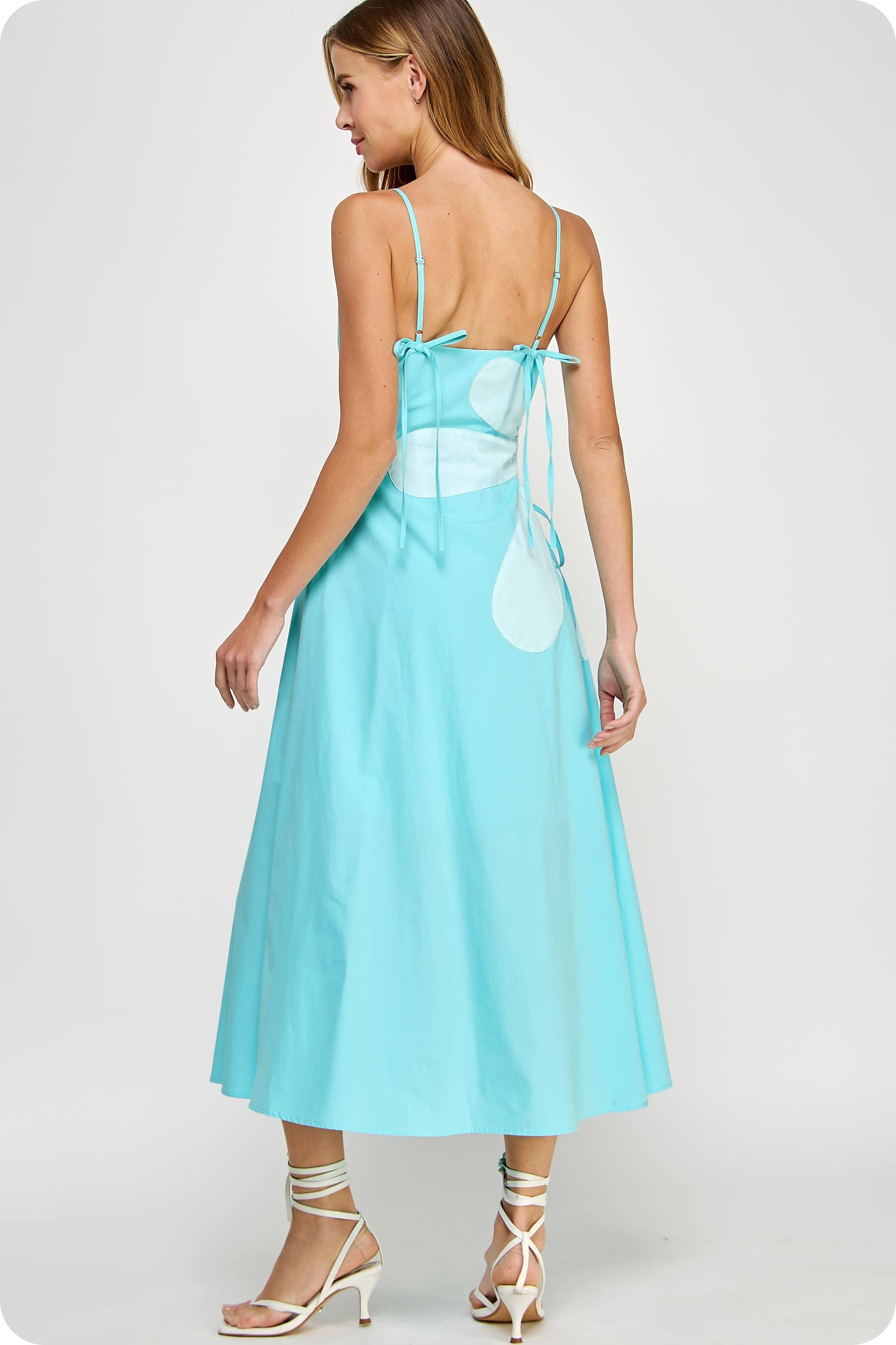 Strut & Bolt - Wholesale Dress - Women's - Sleeveless Side Cut-Out Flower Detail Midi Dress31