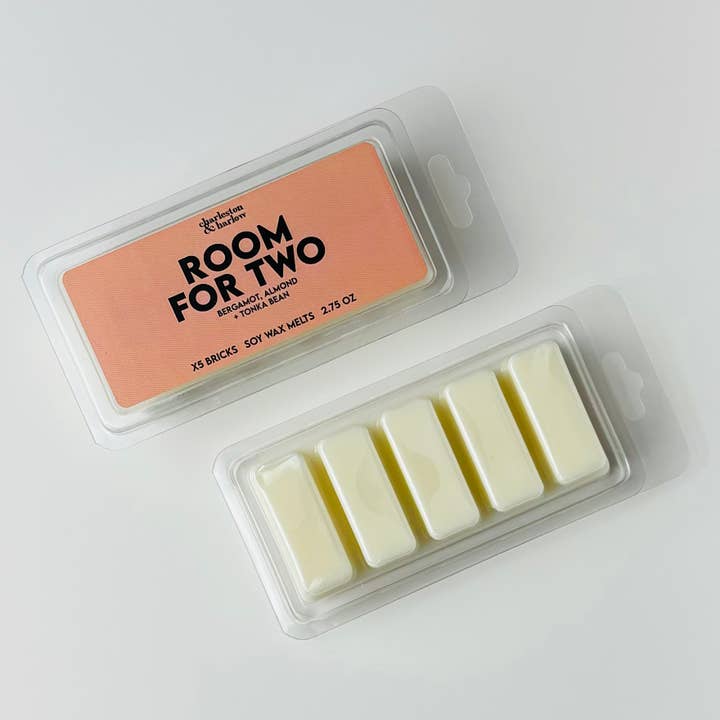 Room For Two Wax Melts - Bergamot Almond Tonka per la vendita all'ingrosso da parte di Charleston & Harlow Candle Co.