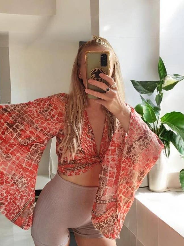 Top de Seda de Bambú Bohemio: Kaftán de Festival con Mangas Acampanadas para venta al por mayor de Laboheme