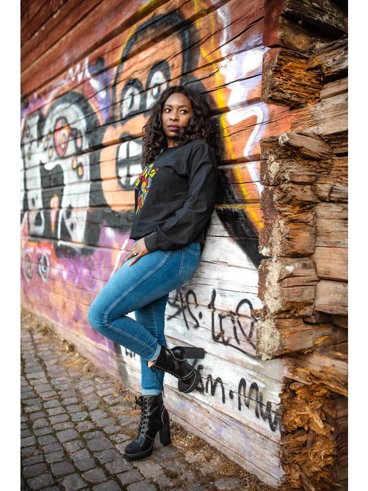 HEYBEAUTYCOLLECTIONS - Wholesale Graphic Sweatshirt - Women's - AWA UNISEX AFRICAN MAP SWEATSHIRTS2