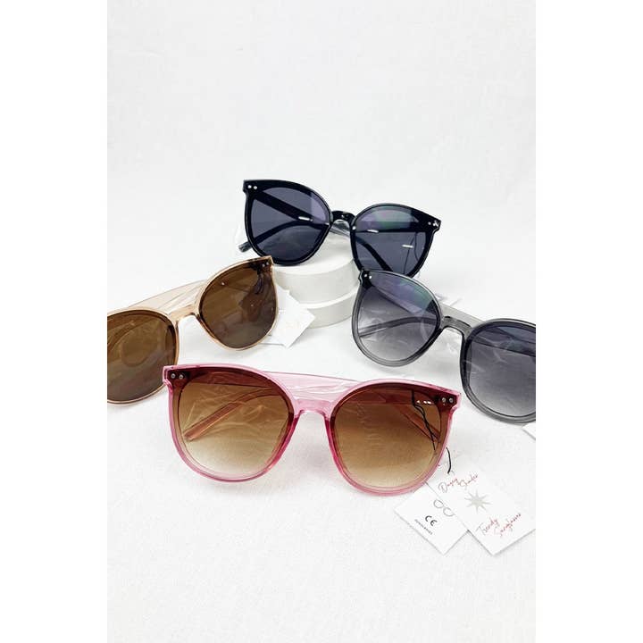 MIX COLOR Julie Fashion Shades Sunglasses for wholesale on Faire