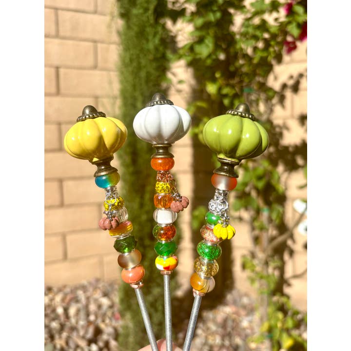 Sea of Bliss Shop - Wholesale Garden/Lawn Stake - Pumpkin Fairy Garden Stakes7
