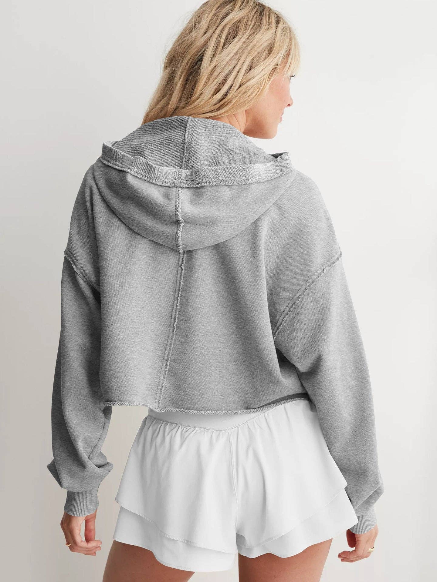 Suhkasana - Vente Sweat à capuche – femme - Pull décontracté beige à capuche, col en V, manches longues, coupe ample.11