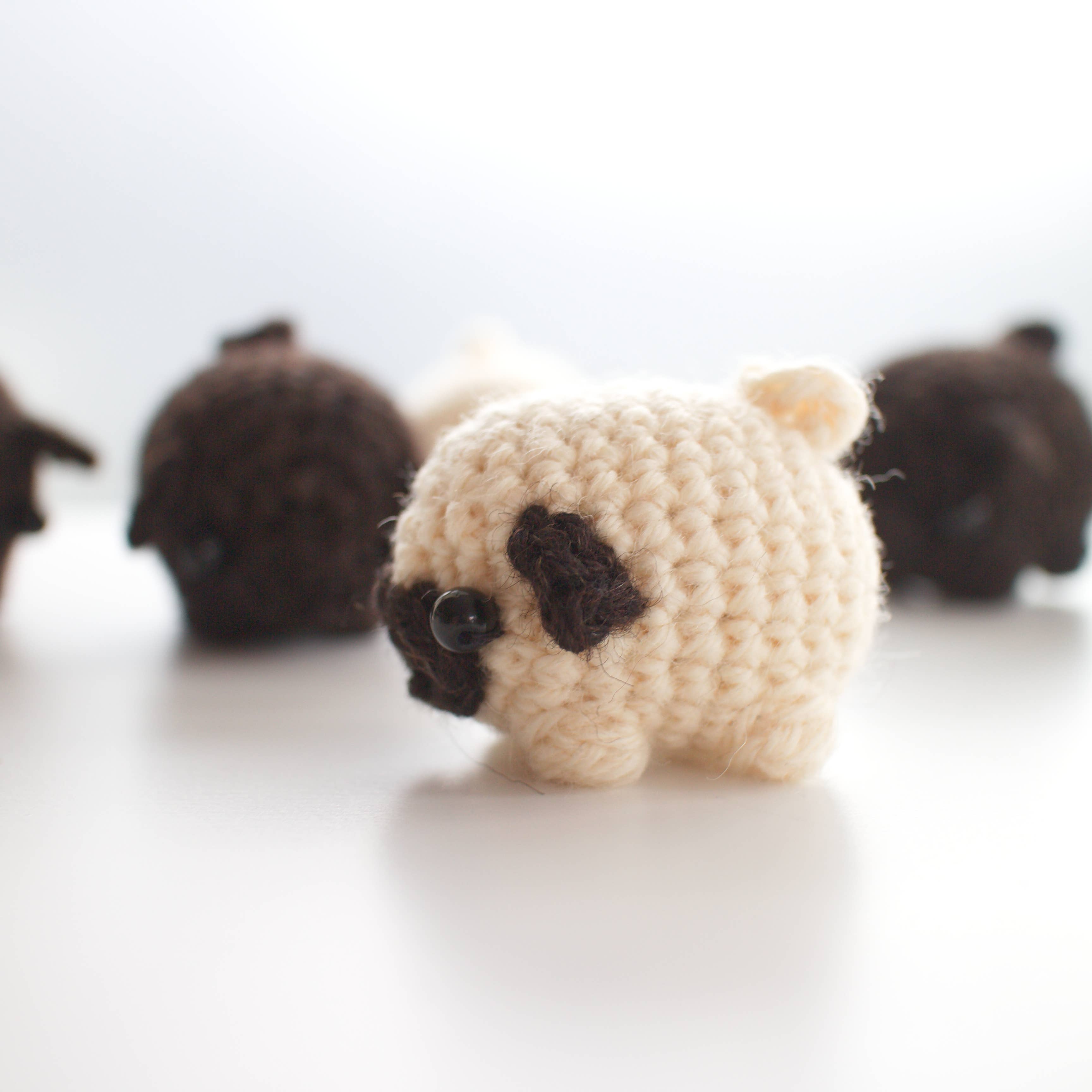 Mohu – wholesale Stuffed/plush toy – Kids & baby – Crochet pug dog plush toy or key chain3