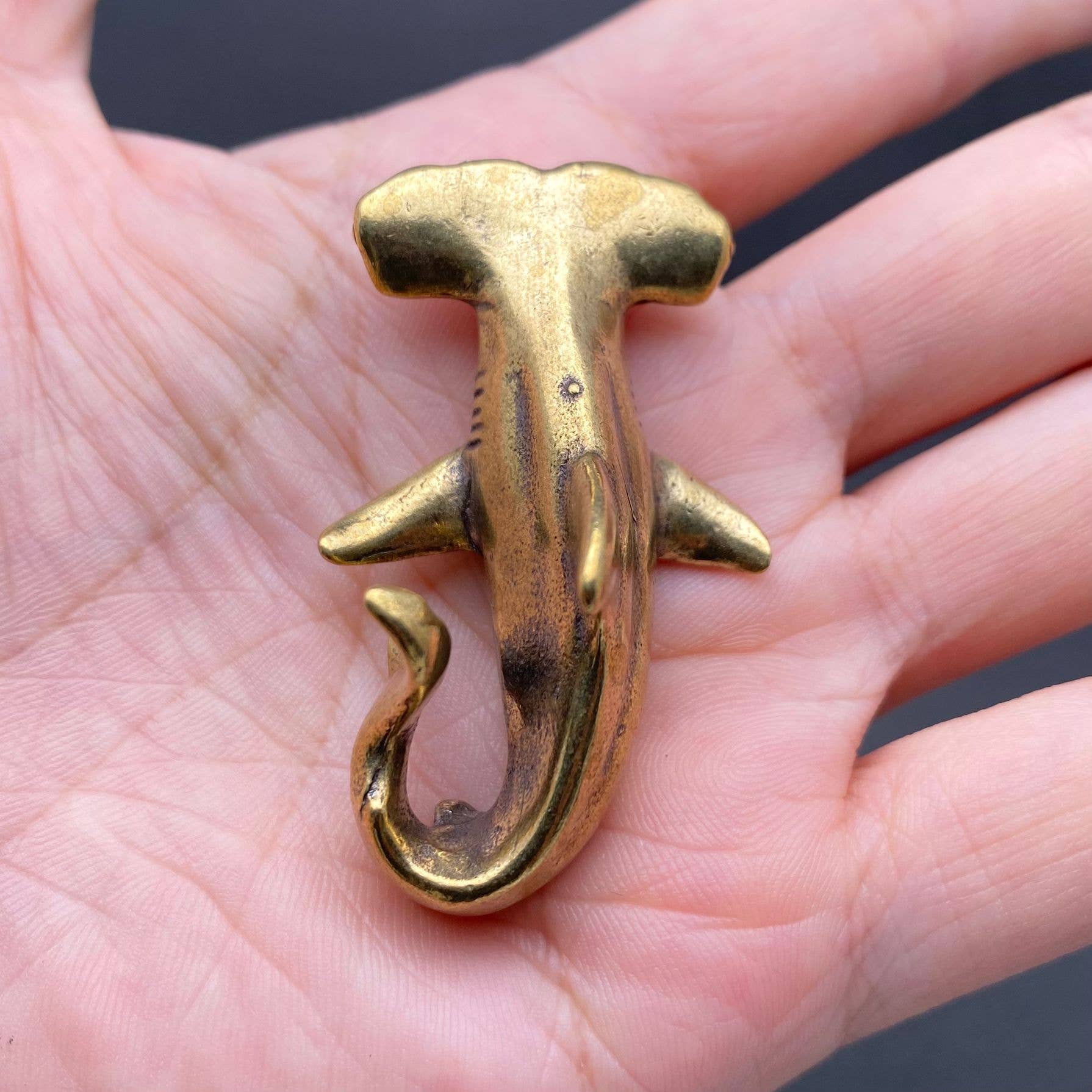 Mio Queena - Wholesale Decorative Tabletop Object - Brass Hammerhead Shark Crafts Desktop Ornaments Decoration4