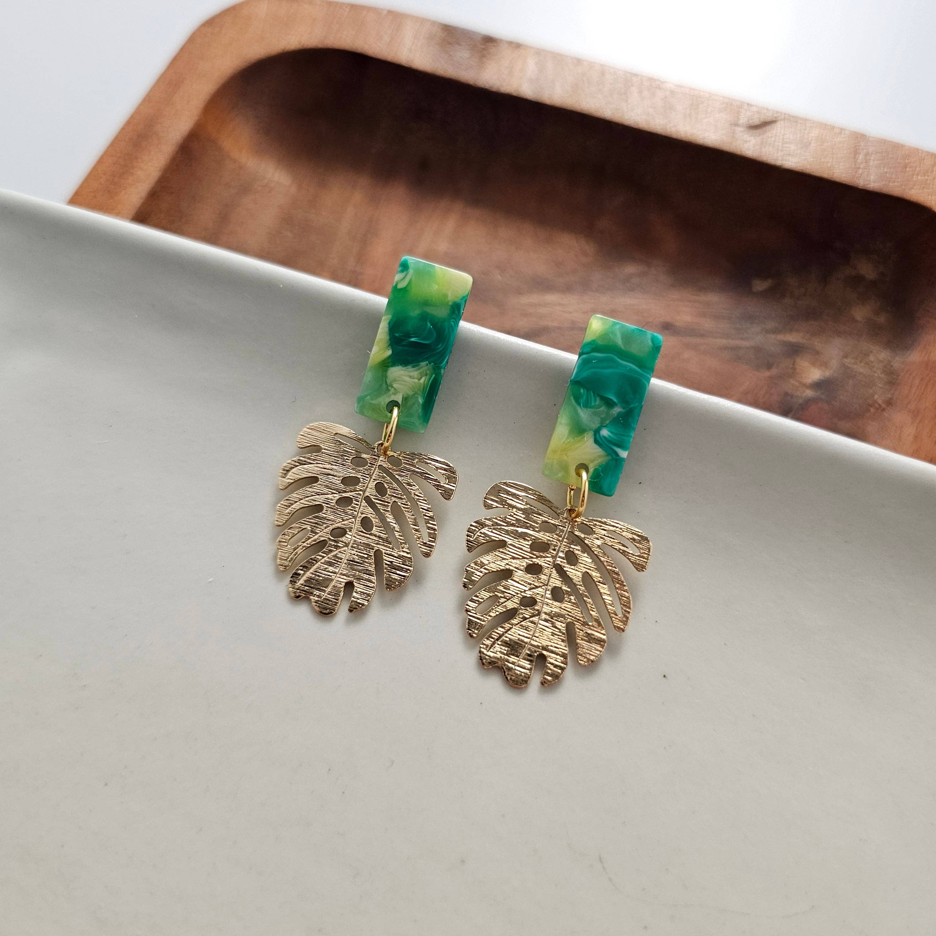 Spiffy & Splendid - Wholesale Dangle Earrings - Mini Belize Earrings - Green // Resort, Plant, Jewelry2