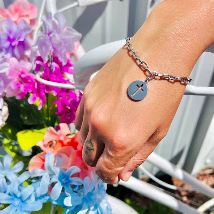 Briano Wholesale - Wholesale Charm/Dangle Bracelet - Stainless Steel Toggle Cross Bracelet2