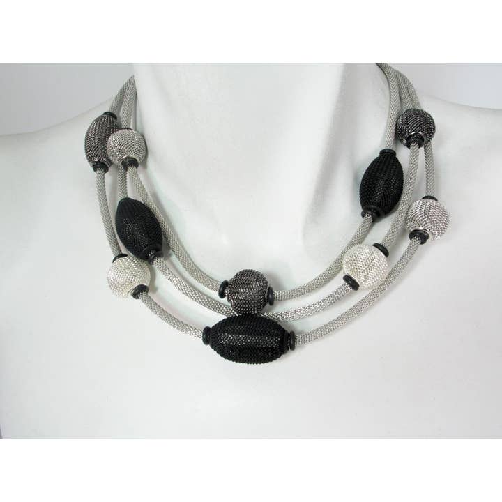Colar em Malha de 3 Fitas com Miçangas Espaçadas por atacado de Erica Zap Designs