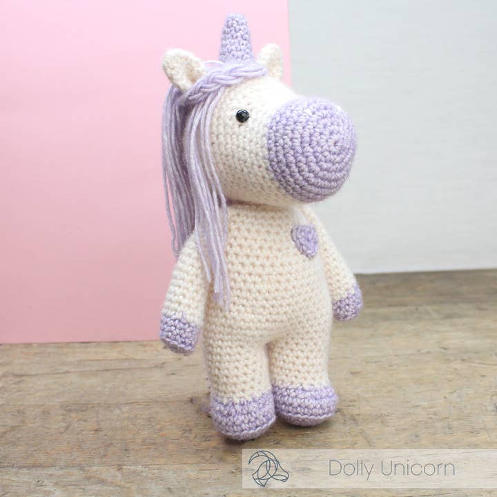 DIY Häkeln-Set - Dolly Einhorn für den Großhandel von Hardicraft
