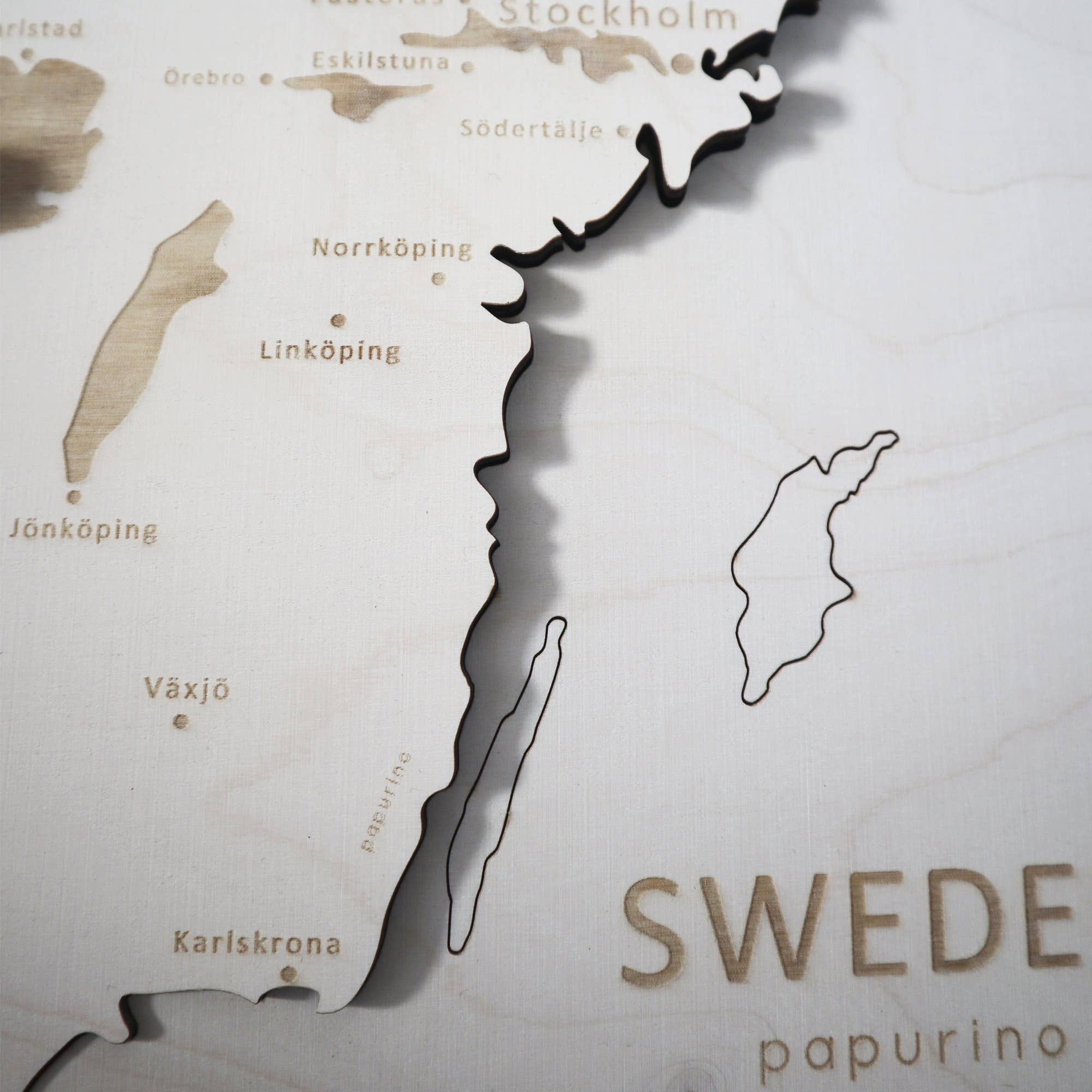 Papurino - Wholesale Wall Accent - Wooden Map of Sweden1