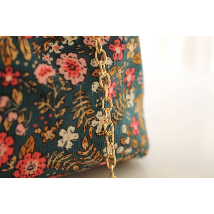 Sabrina Trefle - Wholesale Messenger Bag - Women's - Emma retro bag in green velvet3