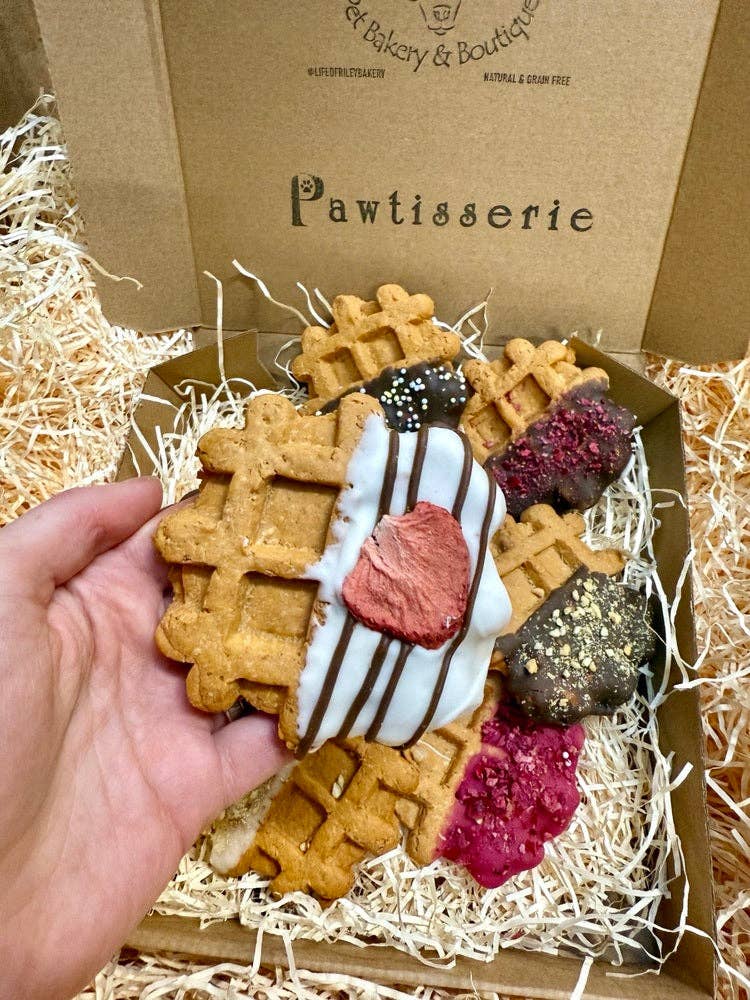 Life Of Riley Bakery Ltd - Wholesale Pet Treats - Dog - Doggy Waffles - Box of 86
