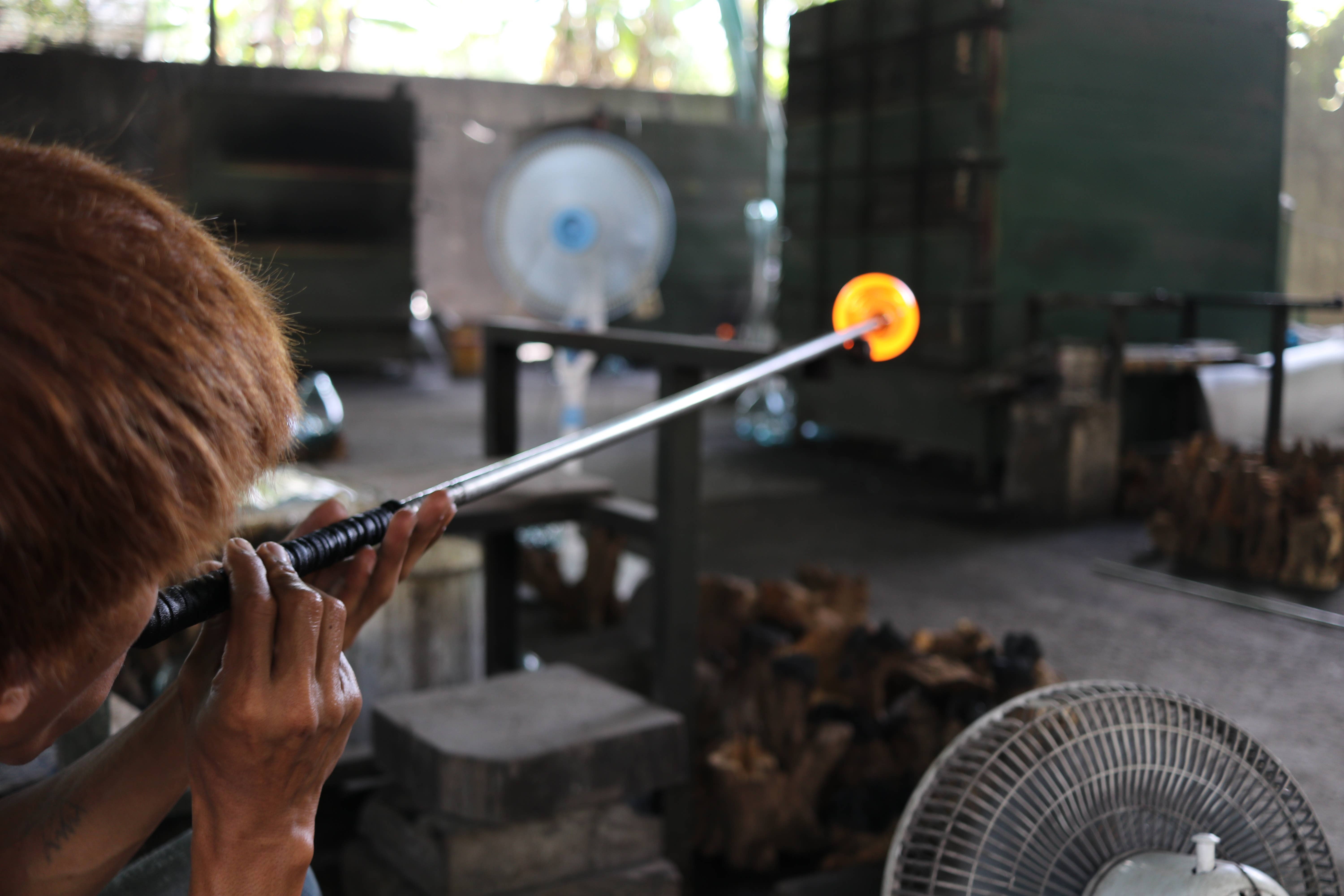 Cohasset Gifts - Wholesale Sculpture - Molten Glass & Wood Sculpture - Approx 20cm across7