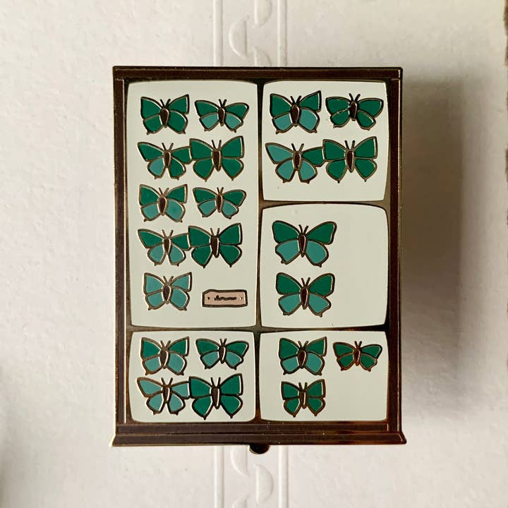 Georgiou Draws - Wholesale Lapel pin/button - Butterfly Tray Cabinet of Curiosities Enamel Pin Badge3