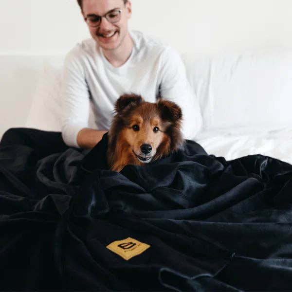 Big Blanket Co - Wholesale Throw Blanket - Original Stretch™ Blanket22