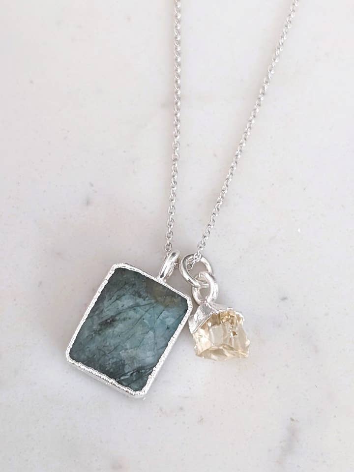 Duo Smaragd Halskæden for engroshandel hos Lapis London