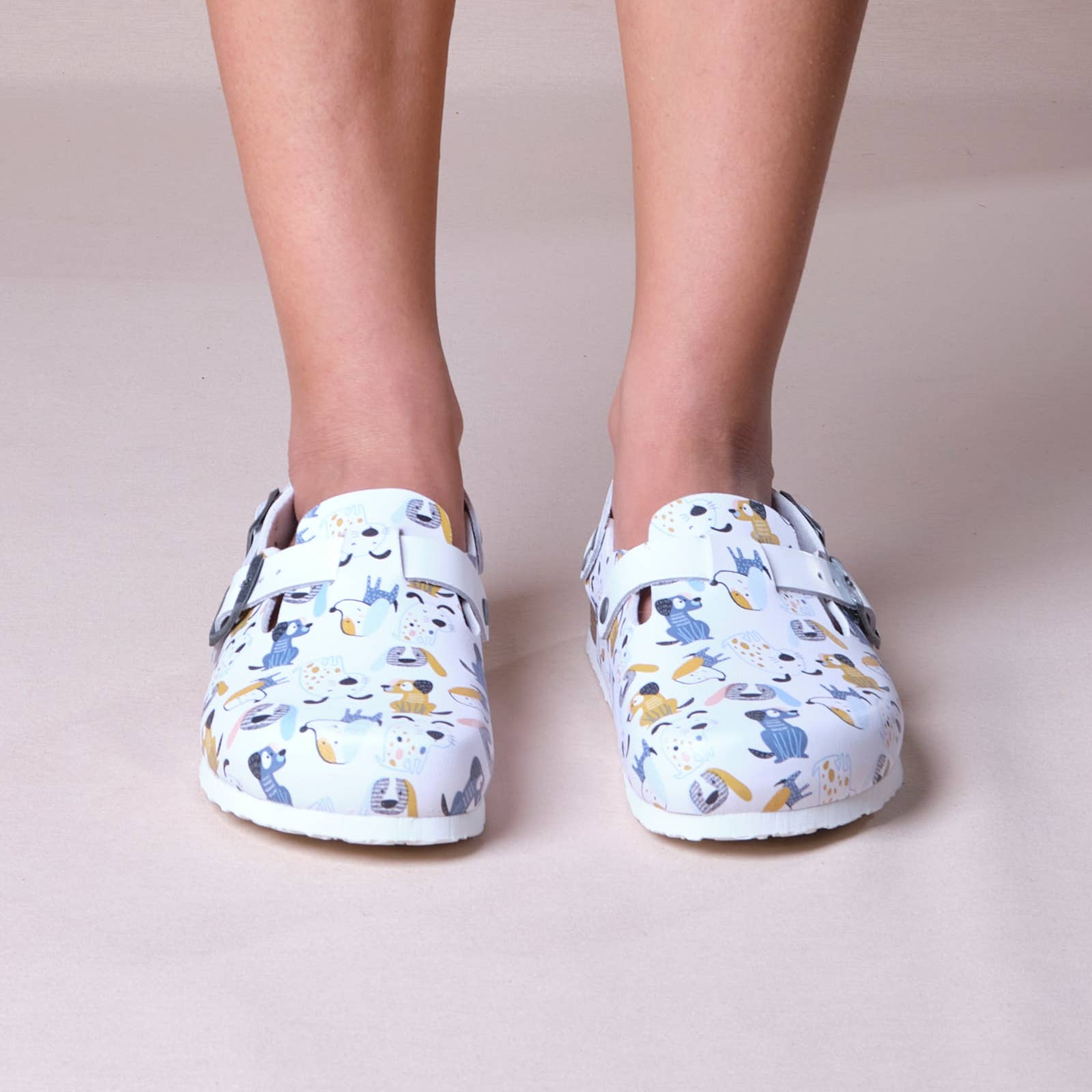 Haikon Hada (Calzame, Alster Komfort, Timoni) – Socas – Mulher por atacado – Tamancos Bio Dogs para trabalho ou uso em casa7