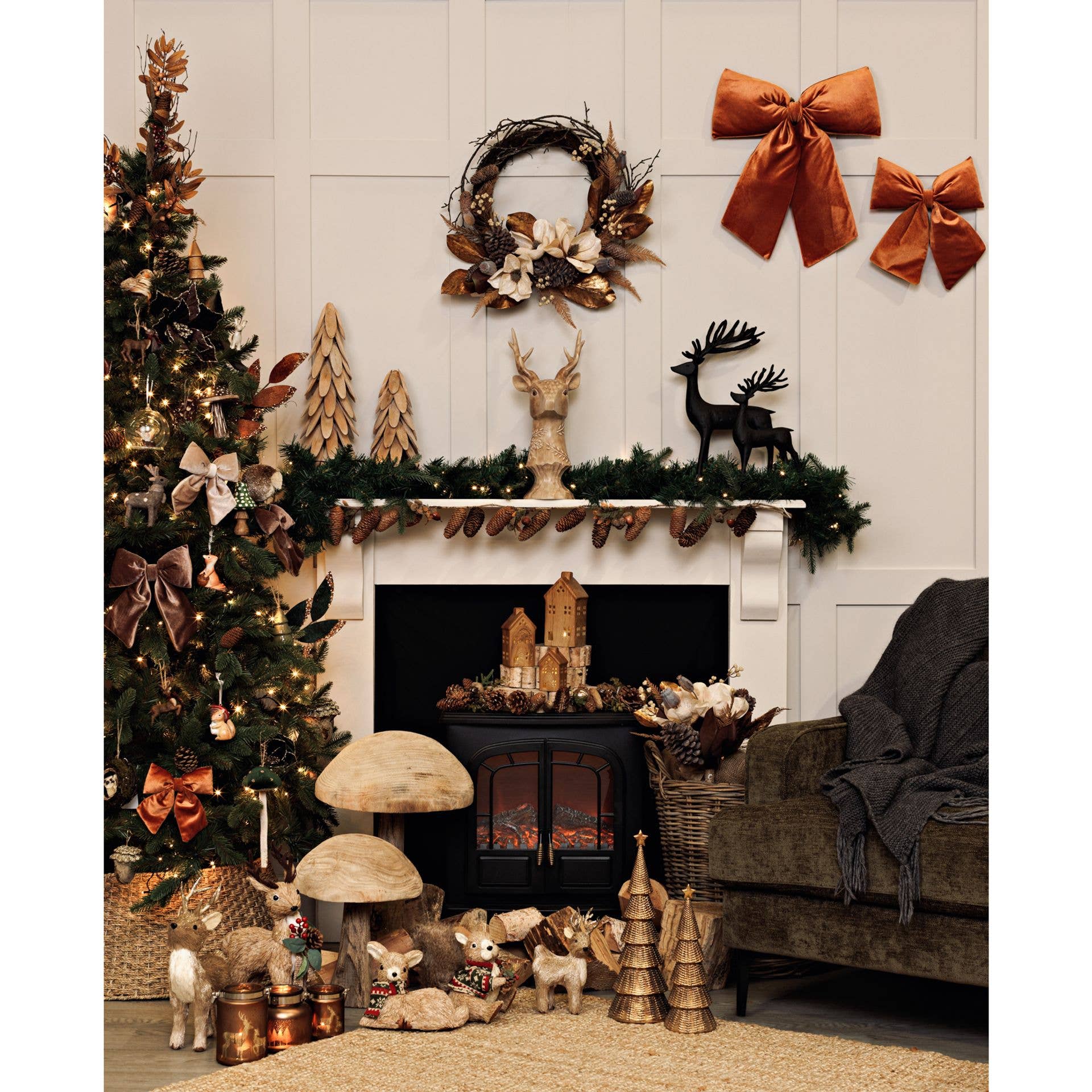 WIDDOP and Co. - Wholesale Christmas Decoration - Velvet Bow With Clip 14 x 16cm Taupe3