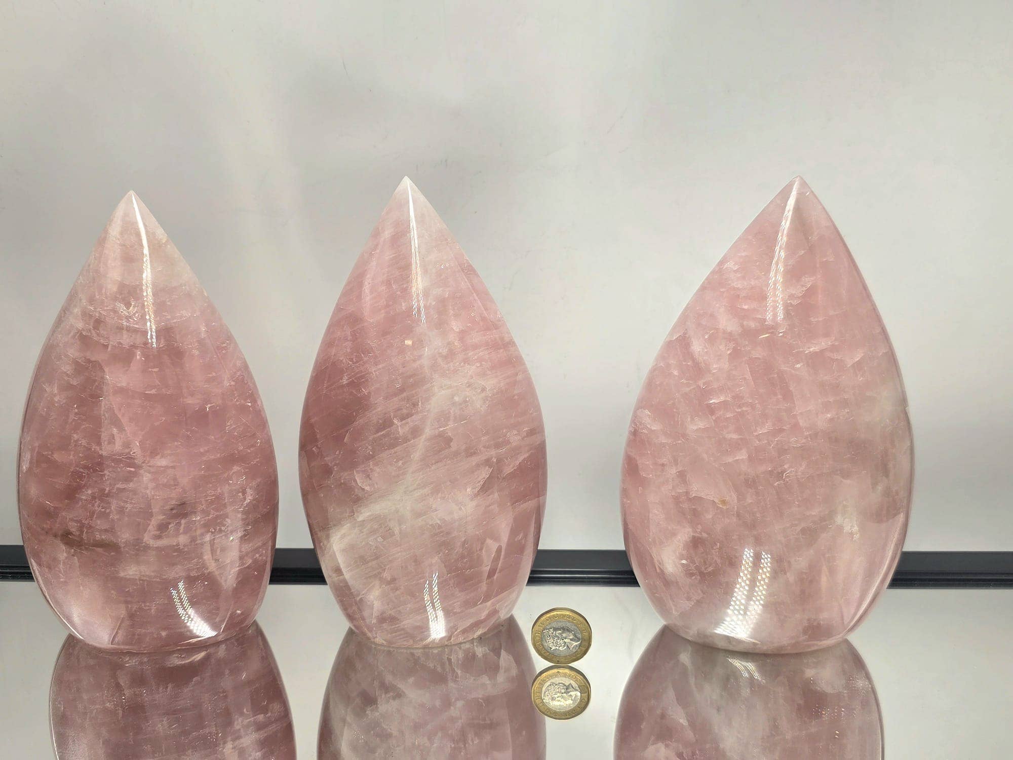 Distinction Crystals – wholesale Spiritual stone/crystal – XL Rose Quartz Crystal Lotus Flame1