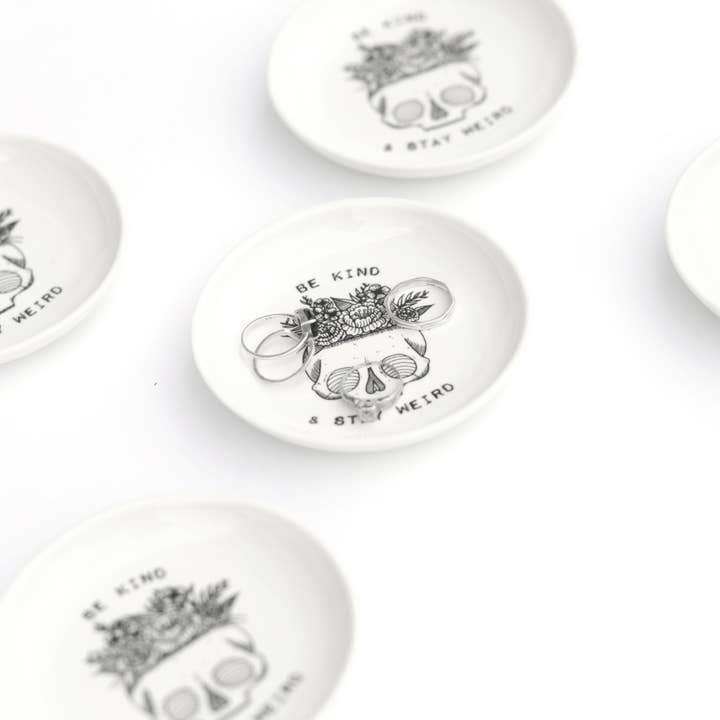 Electric Little Things – wholesale Smyckesfat – Var snäll och stanna Weird Skull Trinket Trinket Tray, smycken maträtt3