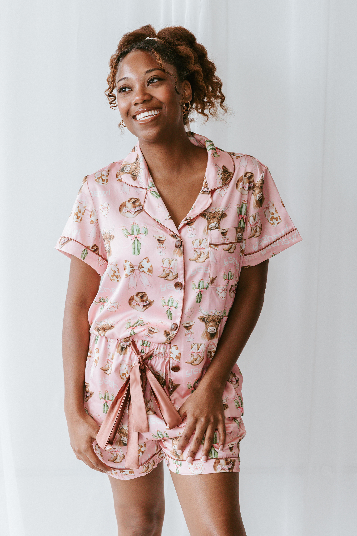 Spikes and Seams - Vente Haut et bas de pyjama – femme - Pyjama Cowgirl, Ensemble de pyjama western, Vêtements de nuit thème cowgirl5