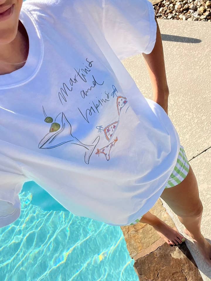 Sunday Violets - Vendita all'ingrosso Maglietta serigrafata - Donna - T-shirt Martinis & Bikinis Premium3