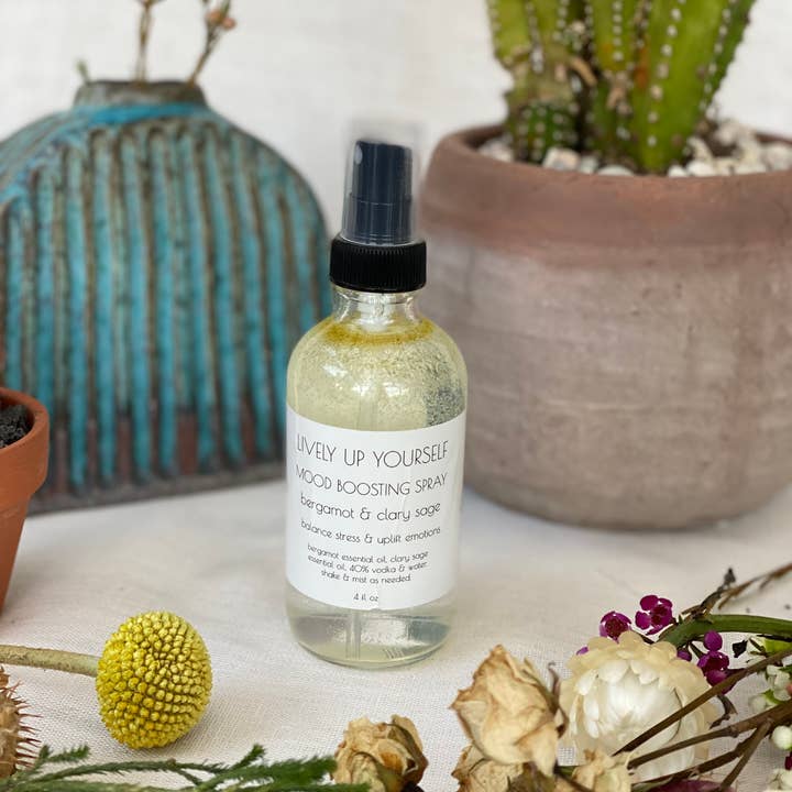 Spray Lively Up Yourself per aumentare l'umore per la vendita all'ingrosso da parte di Sister Herb