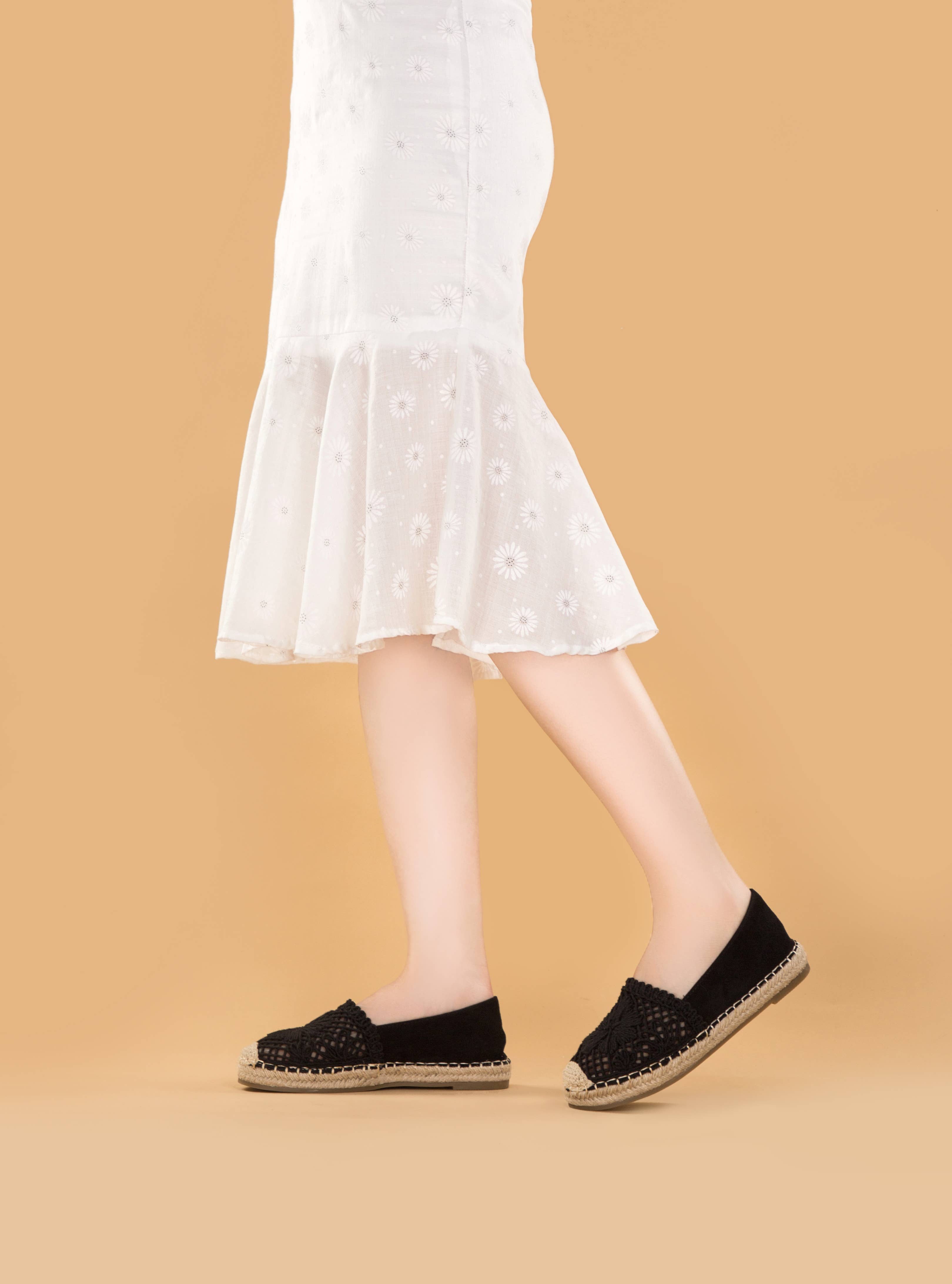 LADY GLORY - Wholesale Flats - Women's - Elegant Flat Espadrilles with Decorative Lace12