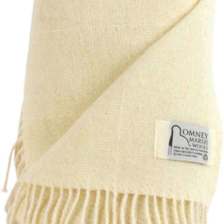 White Clover Throw for wholesale by Romney Marsh Wools