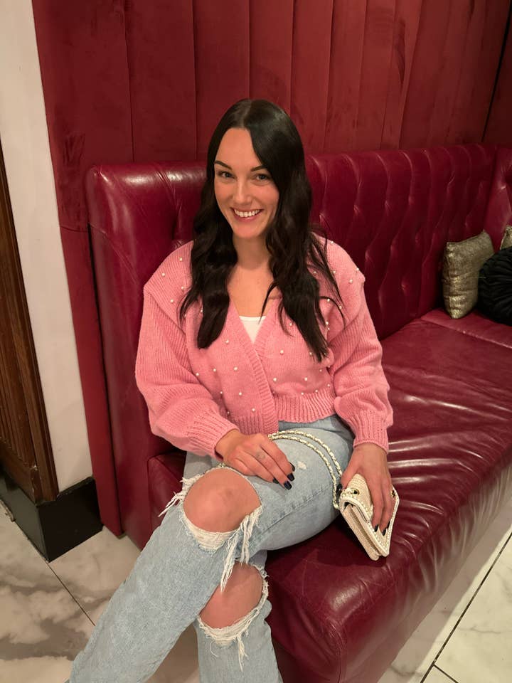 Cardigan Rose Perle pour la vente par Haven & Co Wholesale