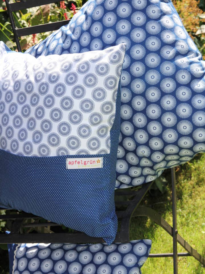 TAIE D'OREILLER AUX COULEURS VIVES ET À MOTIFS pour la vente par apfelgrün zum Anziehen