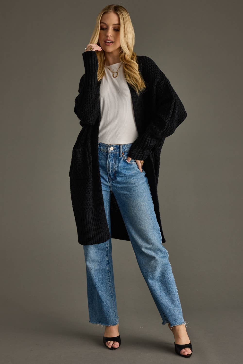 Panache Apparel Co. – Großhandel Strickjacke – Damen – Schwarzer Strickcardigan1