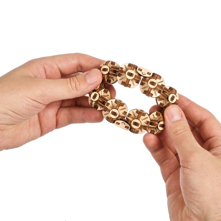 Ukidz LLC - Wholesale DIY Craft Kit - UGears Flexi-cubus V2.0 (New packaging)