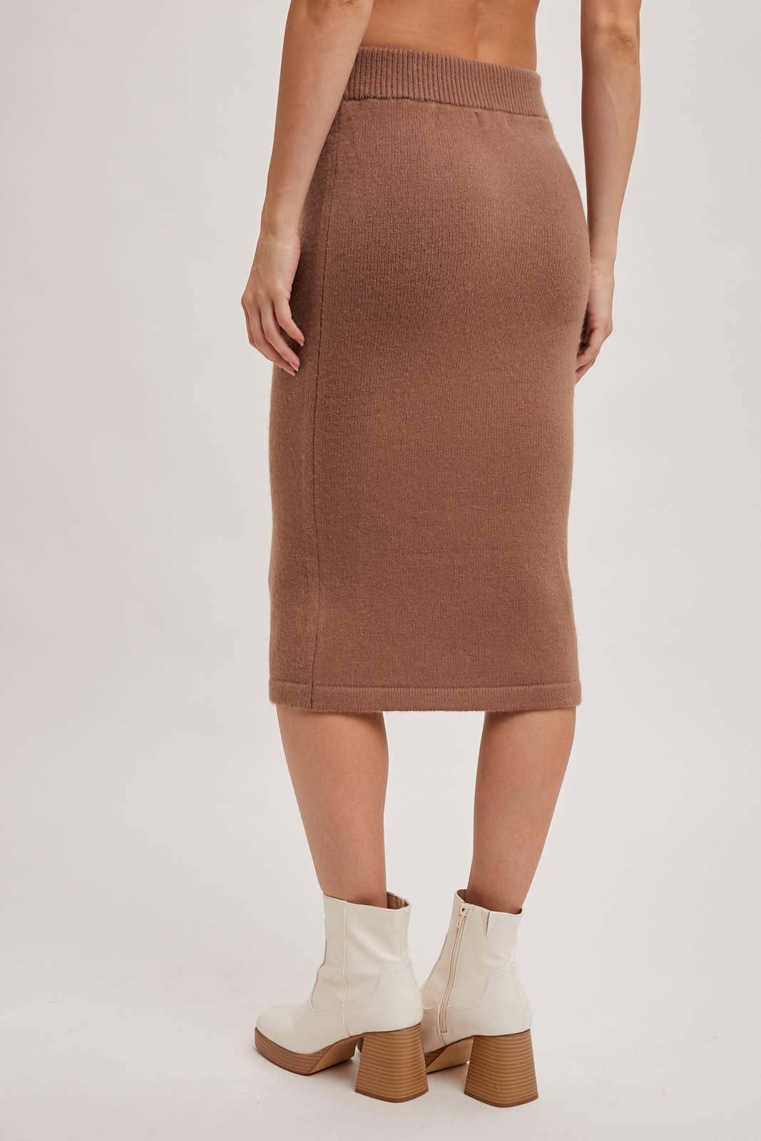 Bluivy – Großhandel Set aus Oberteil und Rock – Damen – Strick-Hoodie und Bleistiftrock Set32