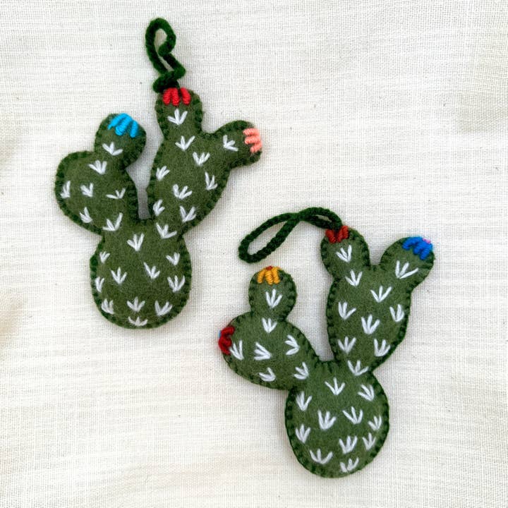 Tesoros Trading Company - Wholesale Ornament - Wool Nopal Cactus Ornament,Peru