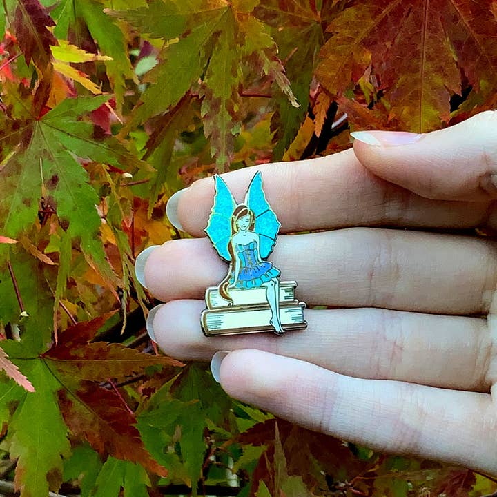 Amy Brown Art - Wholesale Lapel Pin/Button - Book Fairy Enamel Pin2