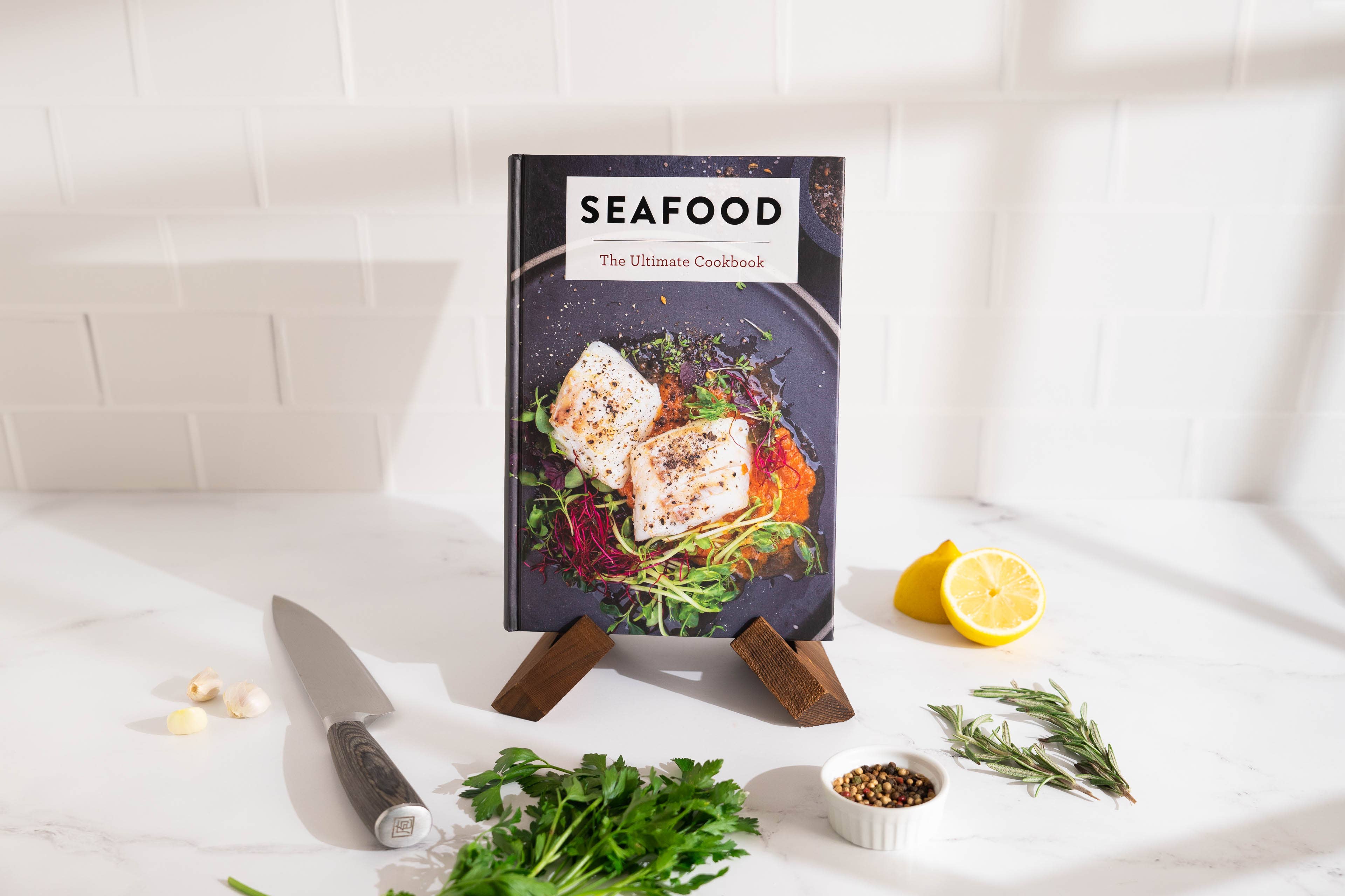 HarperCollins Focus - Wholesale Cookbooks & Food - Seafood: The Ultimate Cookbook7
