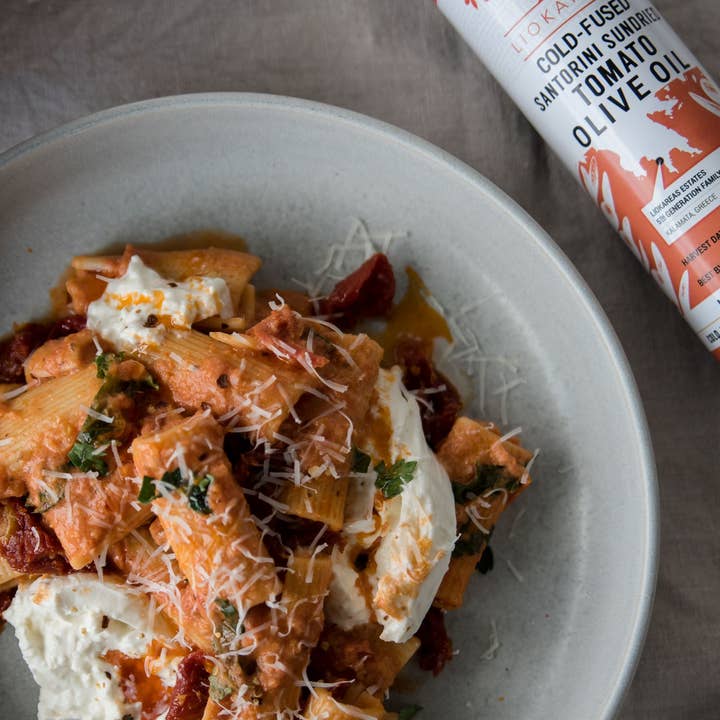 Liokareas - Wholesale Olive Oil - Santorini Sun-Dried Tomato Olive Oil2