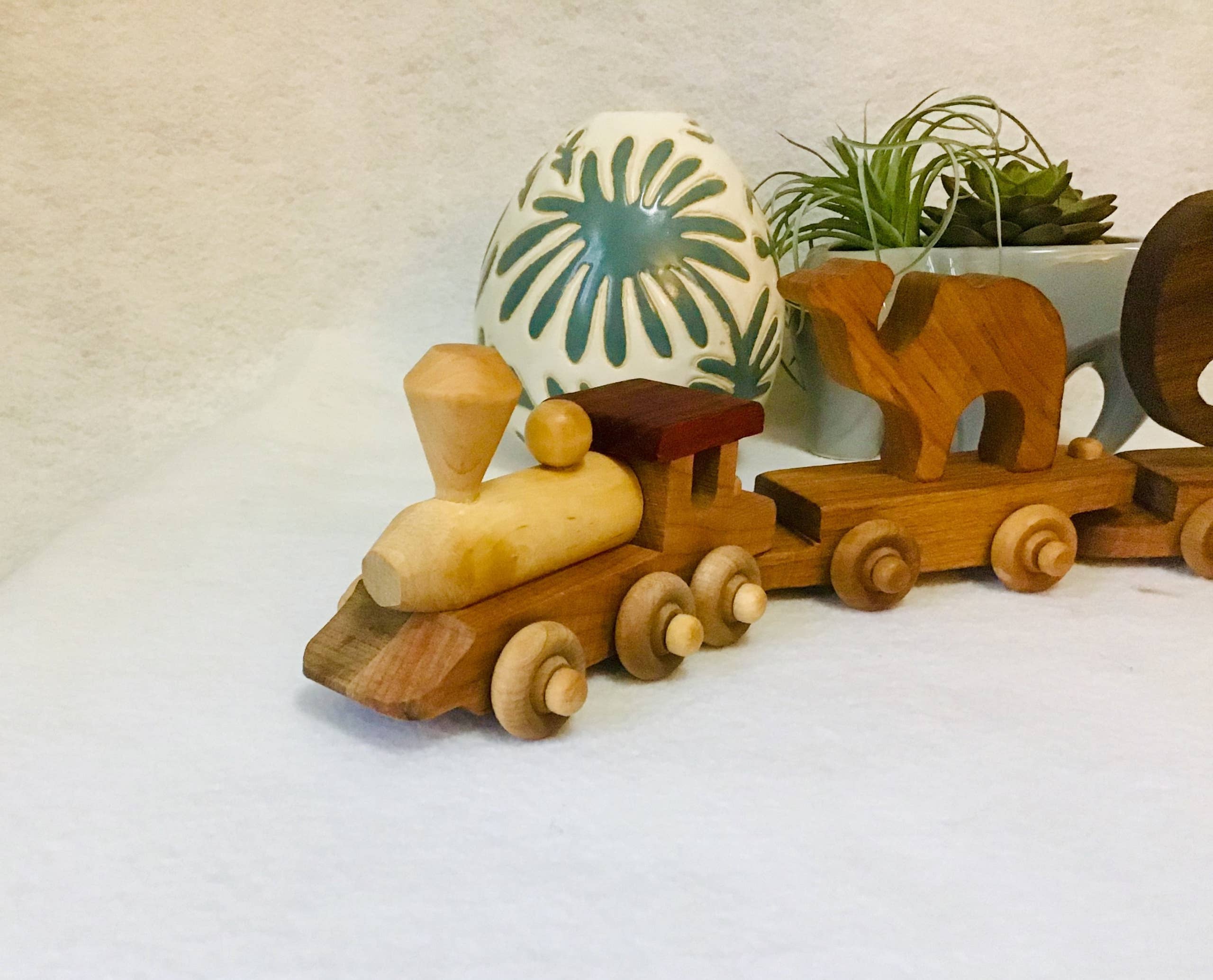 Baldwin Toy Co. – Engroshandel Trælegetøj - Børn – Håndlavet træ-zoo-togssæt1