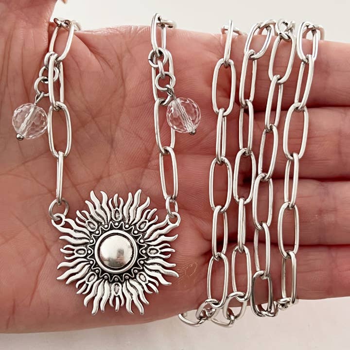 Katia Designs – wholesale Hänge-/berlockhalsband – "Perfekt ofullkomlig" Starburst lång kedjehalsband