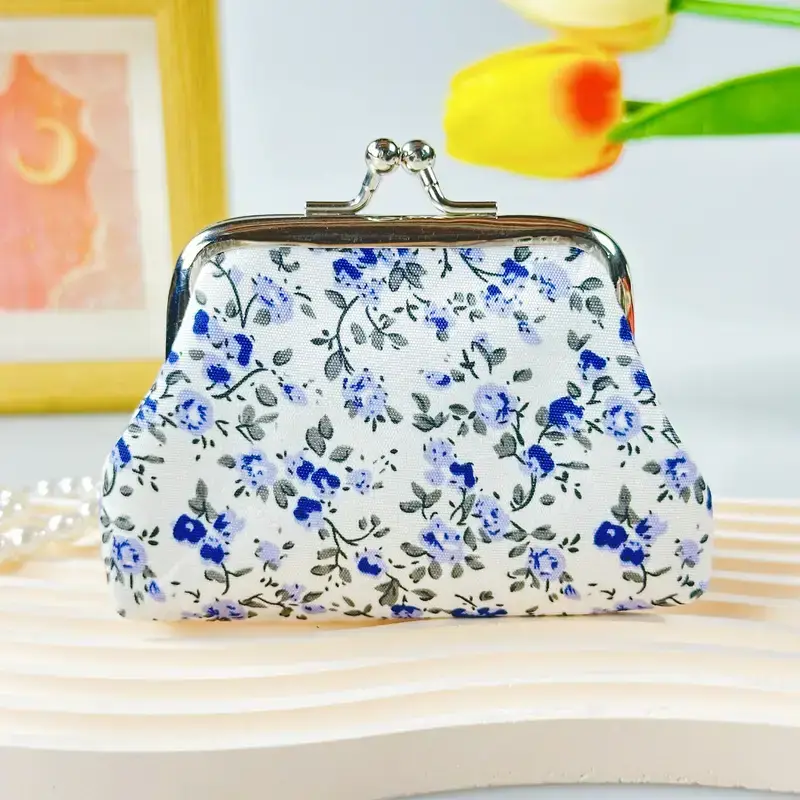 Magnifique Hearts - Wholesale Coin Purse - Women's - Floral Coin Purses - Vintage Styled, Cute Trinket keepers9