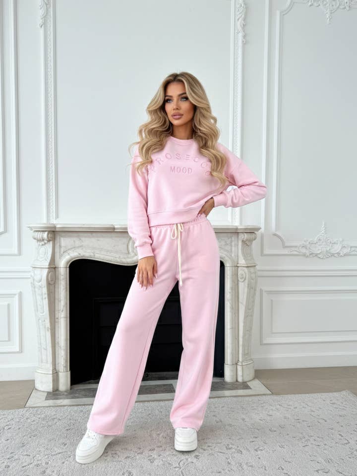 Conjunto de Sweatshirt e Calças: Prosecco Mood - 9068 por atacado de ESTEE BROWN