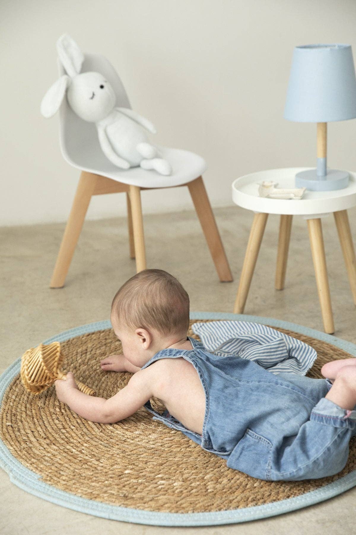 Bruna - Venta al por mayor Sillas - Niños - Silla Valentina Blanca · Deco ·2