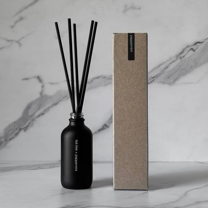 Tea Tree + Pepermunt Geurstokjes voor wholesale door sable candle co.
