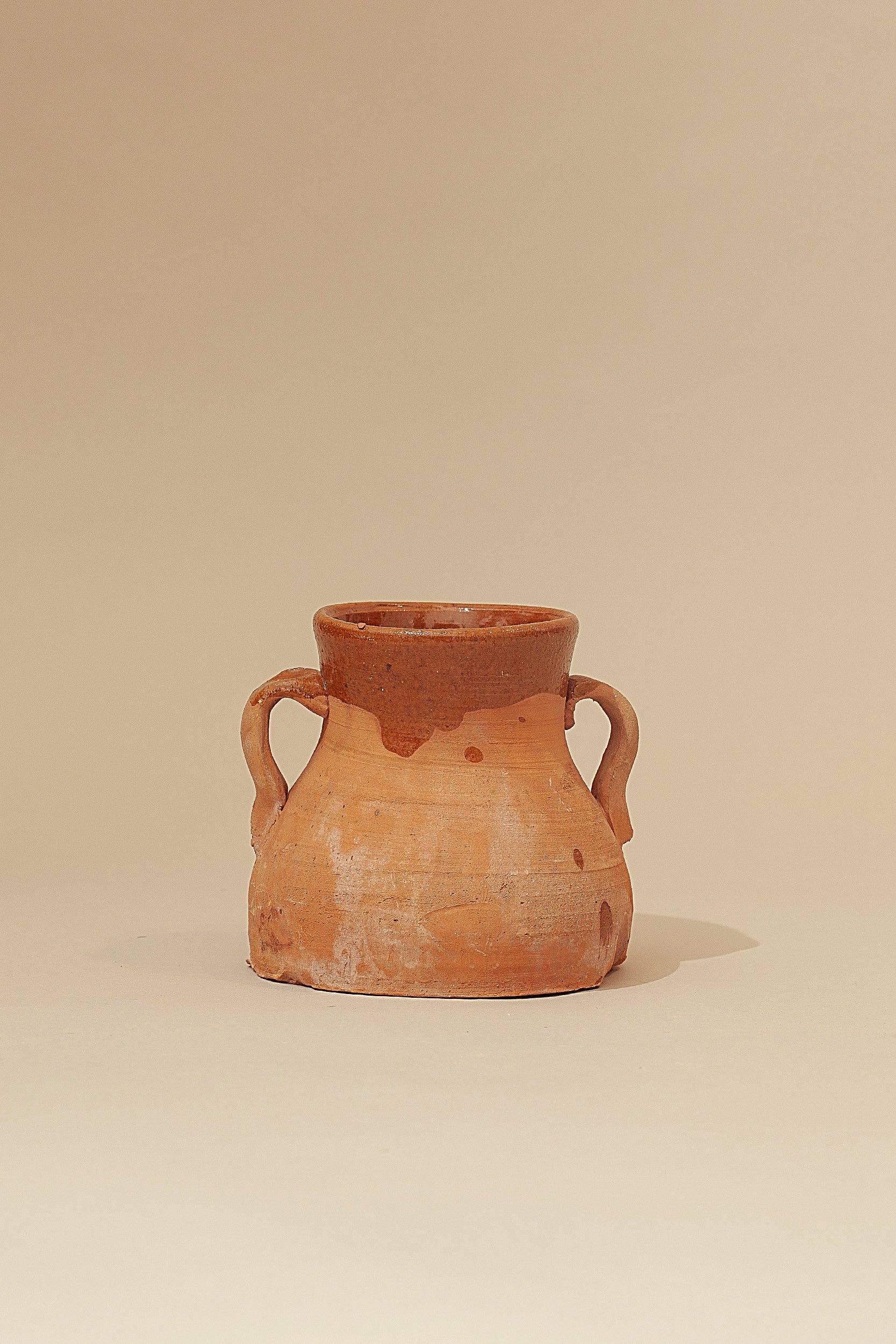Eturel Madrid - Wholesale Plant Pot - Clay pot1