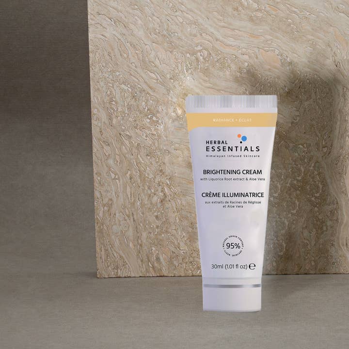 Lysende creme med lakridsrodekstrakt & Aloe Vera for engroshandel hos HERBAL ESSENTIALS