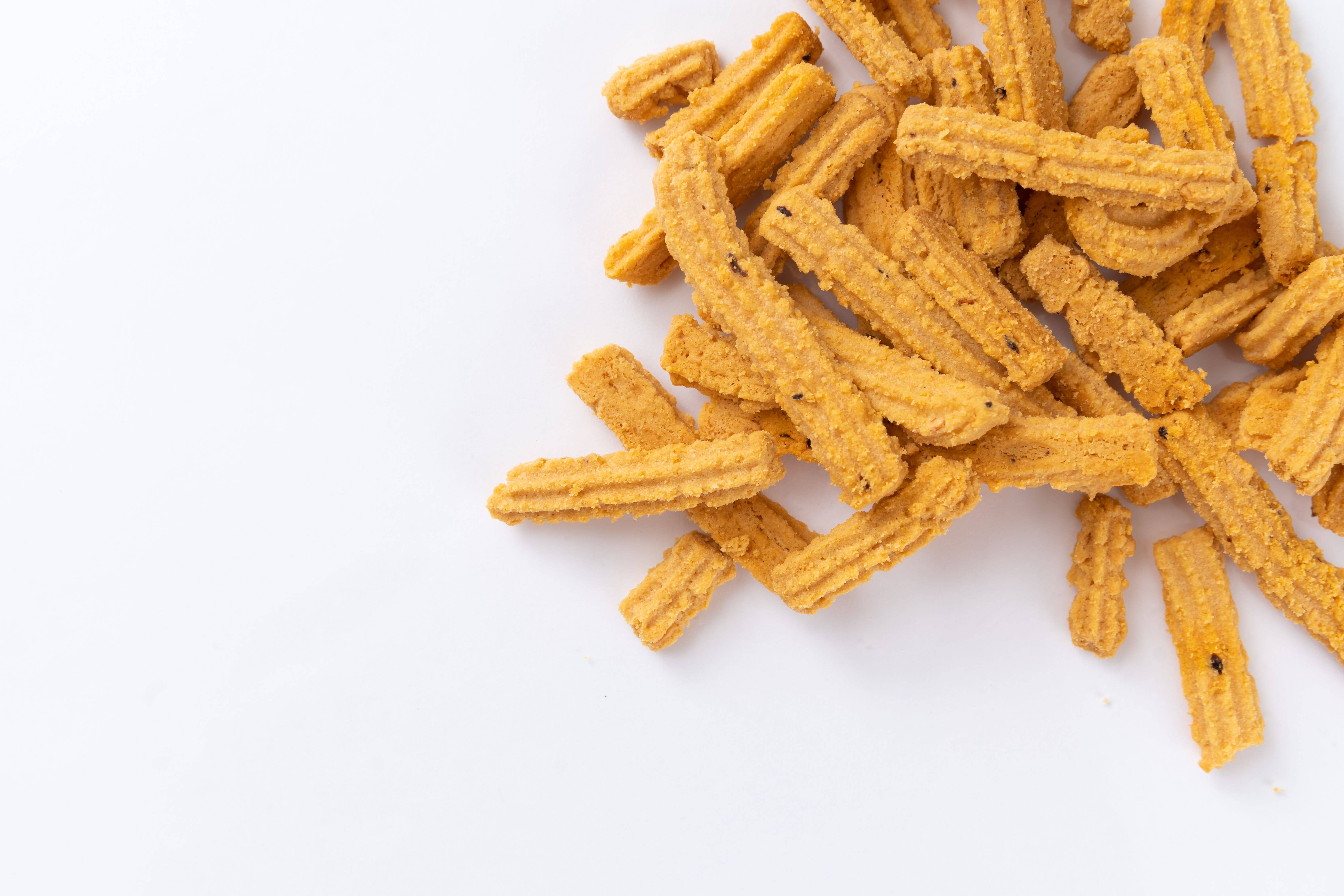 Lizzie's Cheese Straws - Wholesale Puffed Snack - 7 oz Cheddar Habanero Cheese Straws2