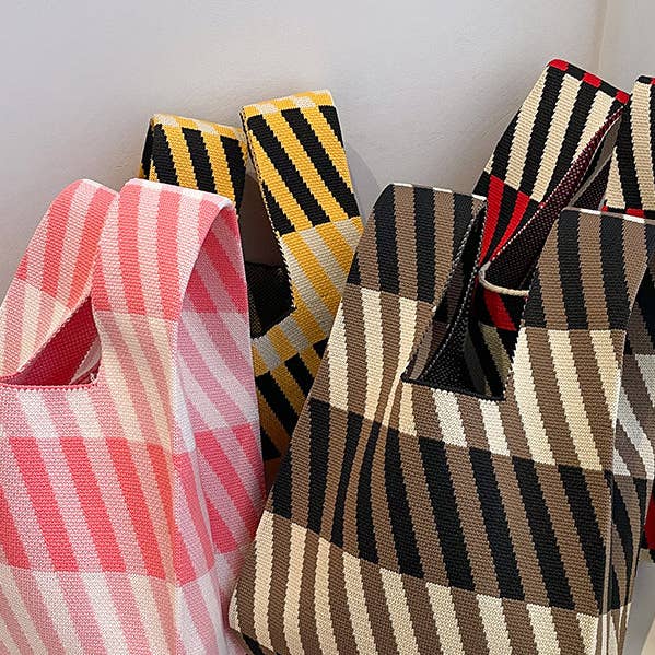Colorful Striped Woven Handbag for wholesale by FurDecoration