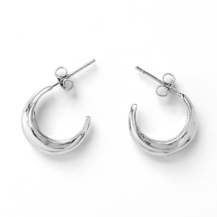 Mini orecchini a cerchio alla moda per la vendita all'ingrosso da parte di S&A Fashions