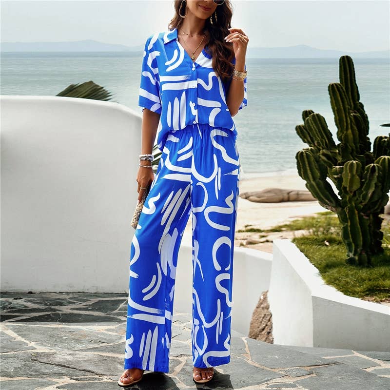 FurDecoration – Großhandel Loungewear-Set – Damen – Kurzarmanzug mit geometrischem Aufdruck am Revers10